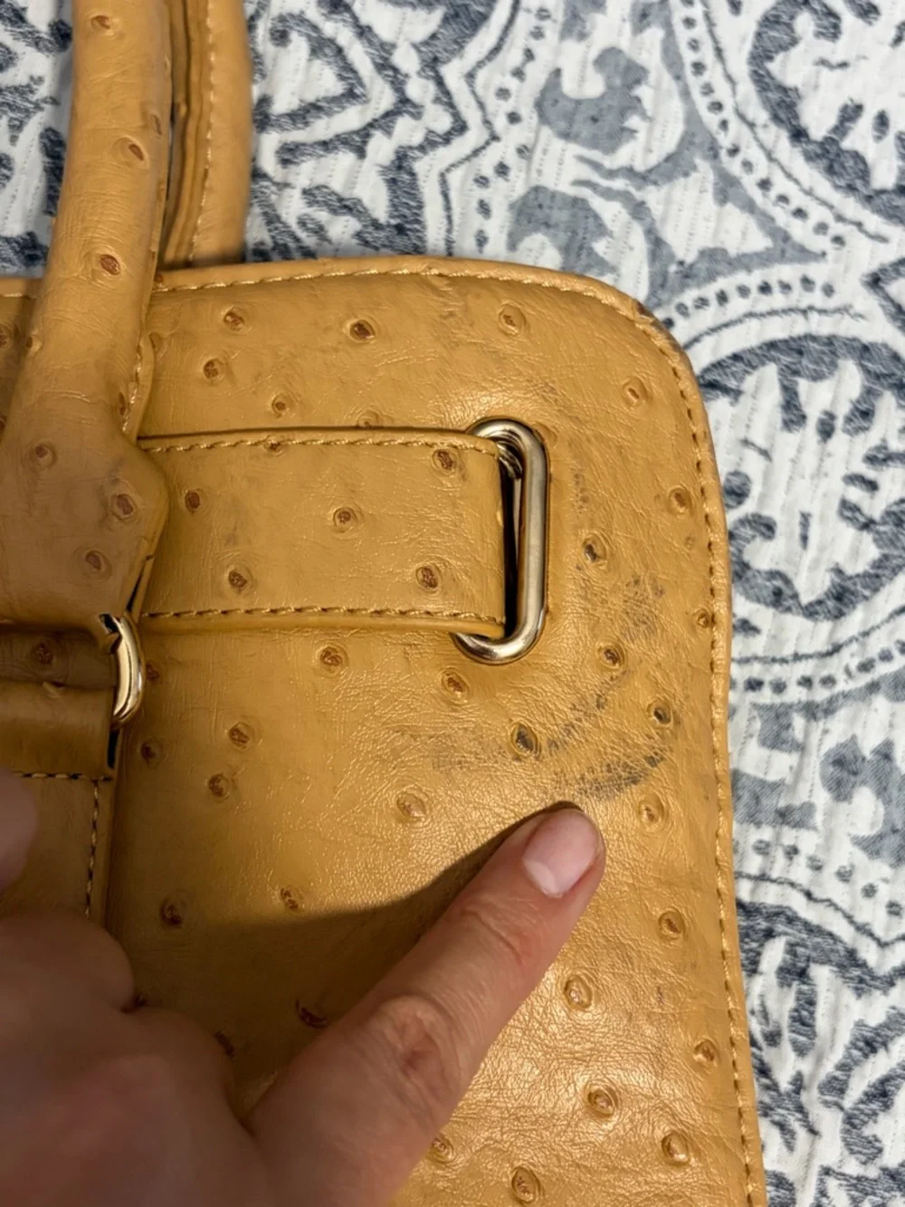 Michael Kors Hamilton Light Tan Ostrich Embossed Leather Tote Gold Hardware - Picture 10 of 15